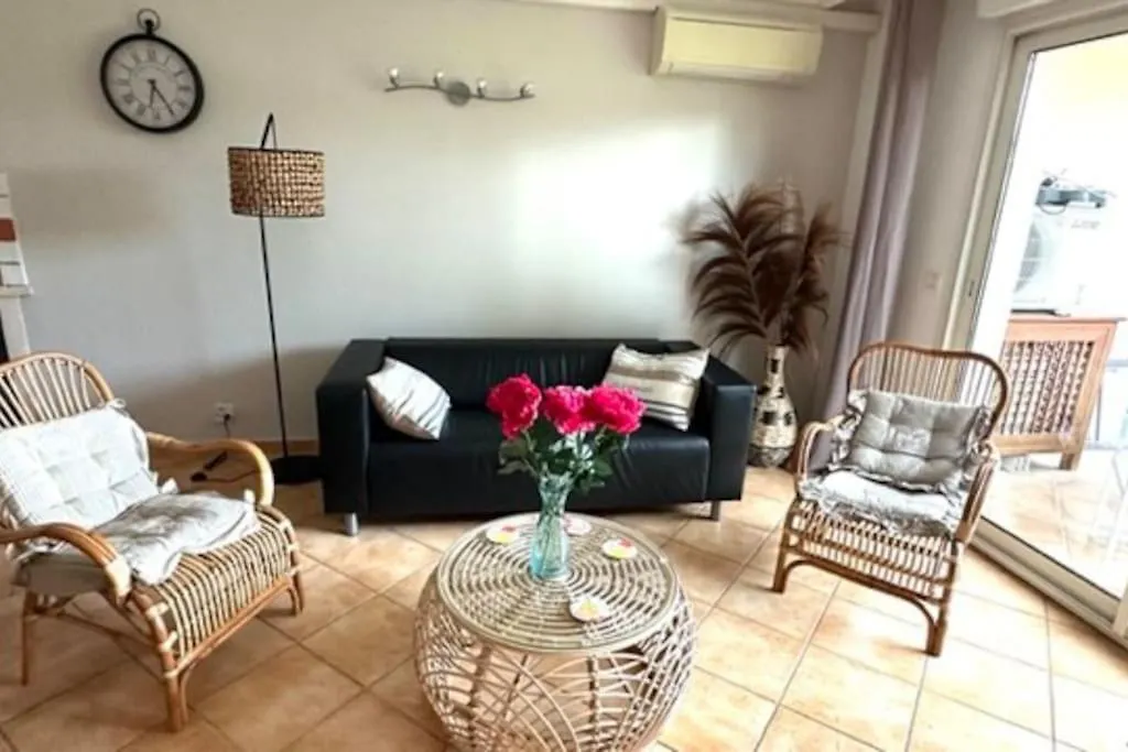 Appartement A02 Les Pins Bleus Sainte-Maxime 0*,