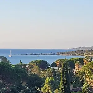  Apartment Larimar Etablissement- 200 M De La