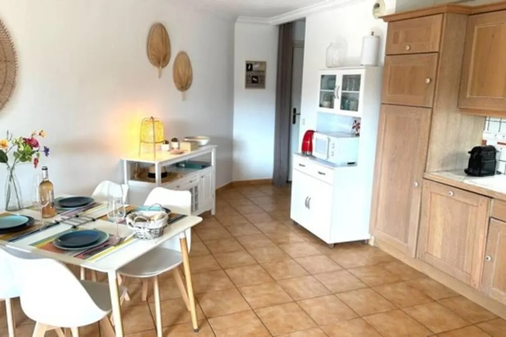 Apartment Appartement A02 Les Pins Bleus Sainte-Maxime